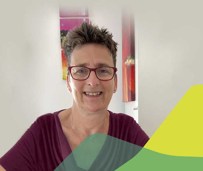 MS & ich: Patienten berichten Patientin Katja lächelt in die Kamera